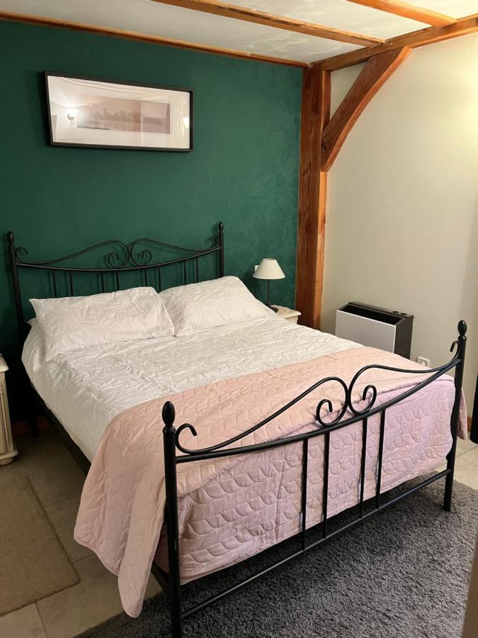 Chez Jallot - Lower Gite Vidaillat Extérieur photo